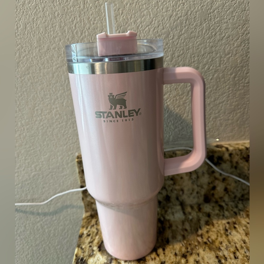 Stanley Cup- Stainless Steel Tumbler 40 oz Parfait Pearlescent